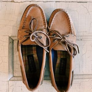Sperry Topsiders